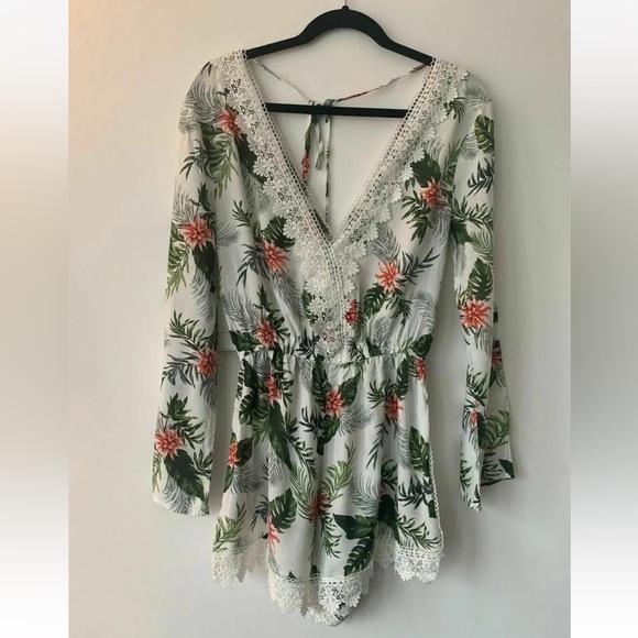 Brave Soul Pants - Brave Soul Playsuit Lace Trim Botanical Print Size S 8 UK V-Neck front and Back